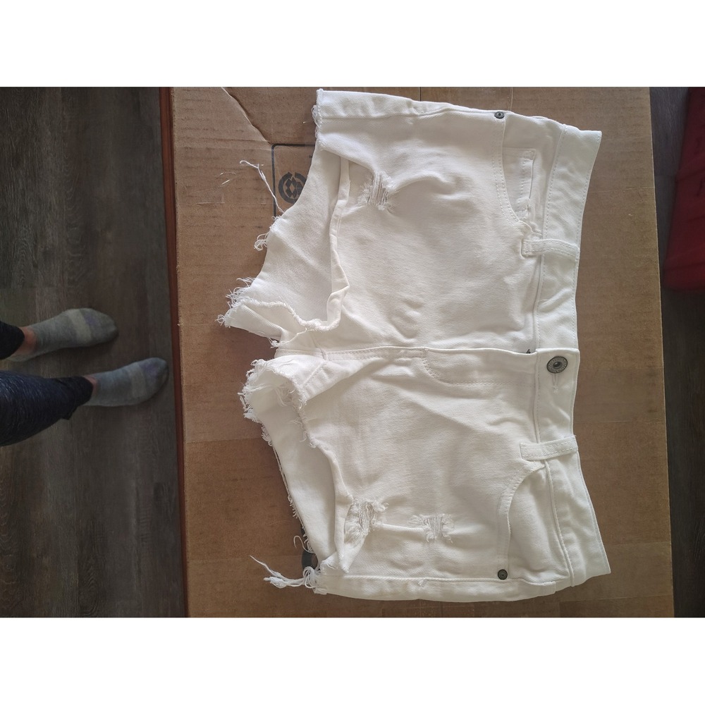 White Distressed Denim Cut Off Shorts Raw Hem Size 11 RN 93677